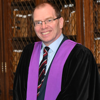 Dr Tom O' Connell headshot